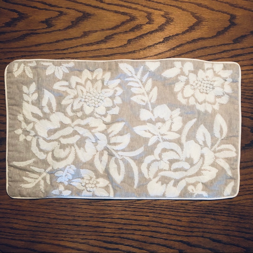 Wamsutta Pillow Cover